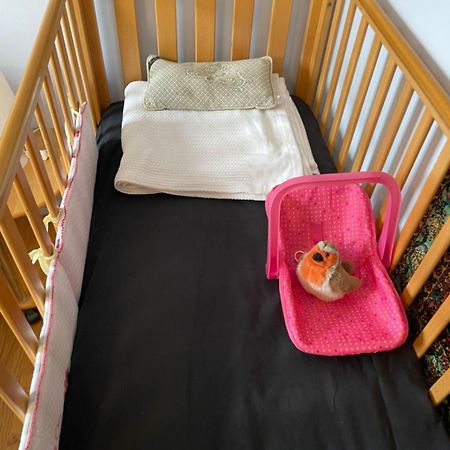 לונדון Morden Flat Close To Dlr Station With Free Parking מראה חיצוני תמונה